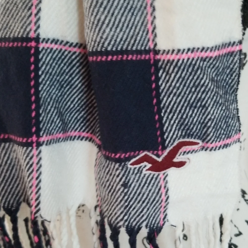 Holister Women's blue/white pink Checkered Scarf